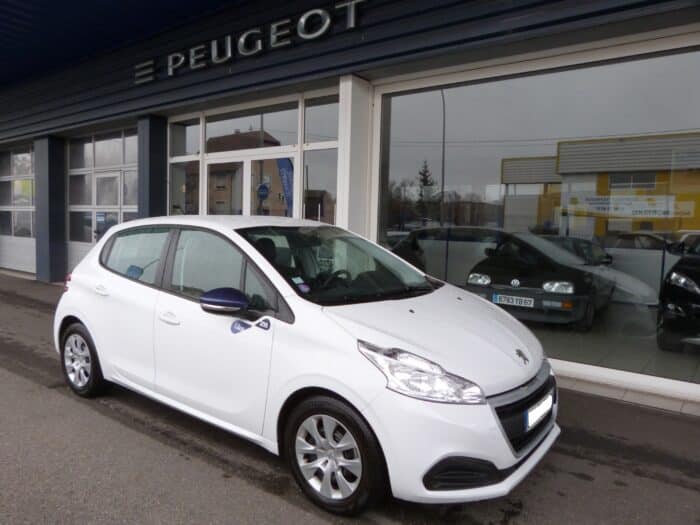 Peugeot 208 1.2 pure tech 68cv like 5 portes